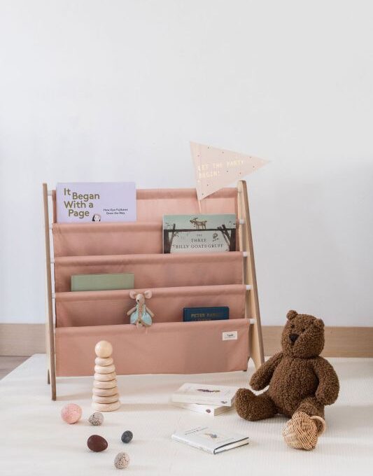 Βιβλιοθήκη από ανακυκλωμένο ύφασμα clay